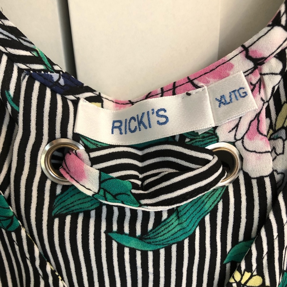 3/$20 RICKI’s  Blouse - Picture 2 of 9